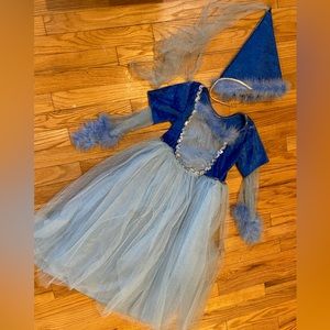 Girls princess halloween costume in blue